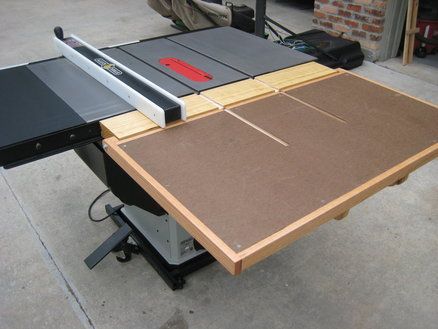 Outfeed Table Table For Table Saw, Tablesaw Outfeed Table, Arbejdsplads Garage, Outfeed Table, Woodworking Table Saw, Workbench Plans Diy, Woodworking Chair, Woodworking Joinery, Woodworking Joints