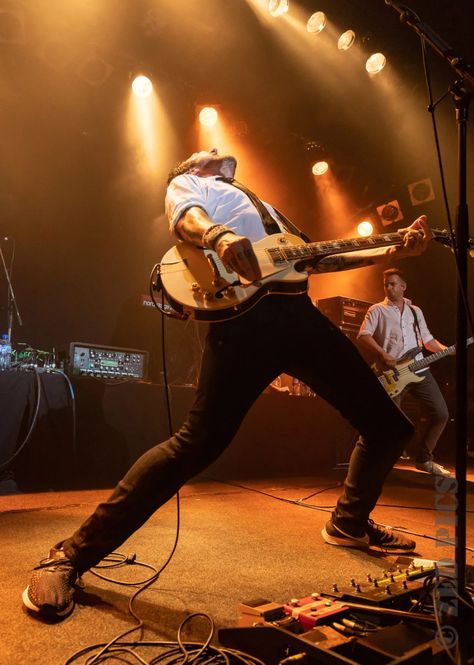 Concert Review: Frank Turner & The Sleeping Souls, Auckland NZ, 2018 Auckland Nz, Gospel Choir, Polaroid Pictures, Music Room, Auckland, Felt Hearts, Rocker, Sleep, Concert