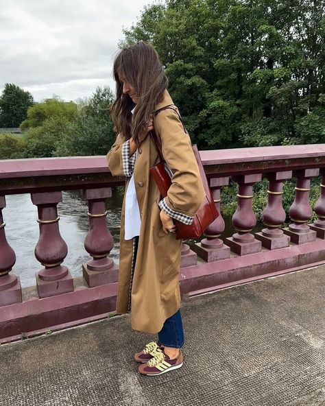 Caroline Cook | I’m asked so often about my @sezane Clyde trench Here’s 3 different ways I’ve been wearing it since Spring… Head to stories for details… | Instagram Spring Outfits, Trench Coat, Coats Jackets, Trousers, My Style, How To Wear, Instagram