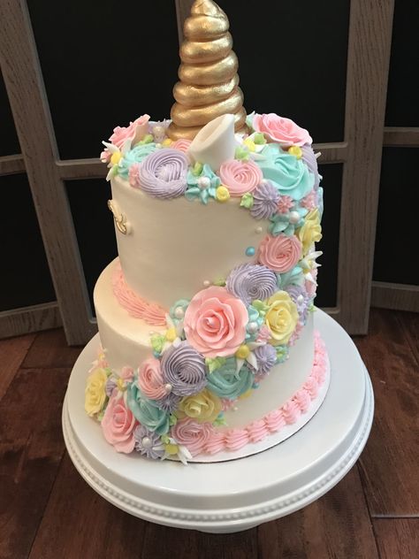 Unicorn Princess Cake, Little Pony Cake, Pony Cake, Unicorn Birthday Cake, Tasty Vegetarian Recipes, Princess Cake, Unicorn Cake, Unicorn Birthday Parties, Cake Decor