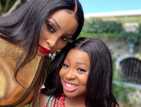 Throwback: Khanyi Mbau set tongues wagging when told her daughter she could 'lose her virginity tomorrow' on 'Young, Famous & African'. Khanyi Mbau, African Music, Naturopathy, Block B, She Girl, Parenting Styles, Losing Her, Matching Outfits, Celebrity News