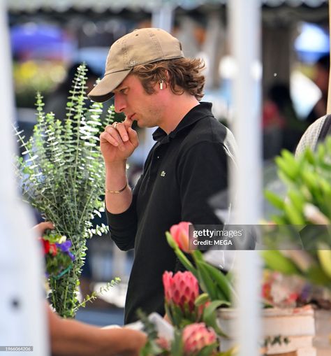 Jeremy Allen White Tony Martin, Allen White, Jeremy Allen White, The Way He Looks, Celebrity Sightings, White Eyes, Keith Richards, White Hat, Heart Eyes