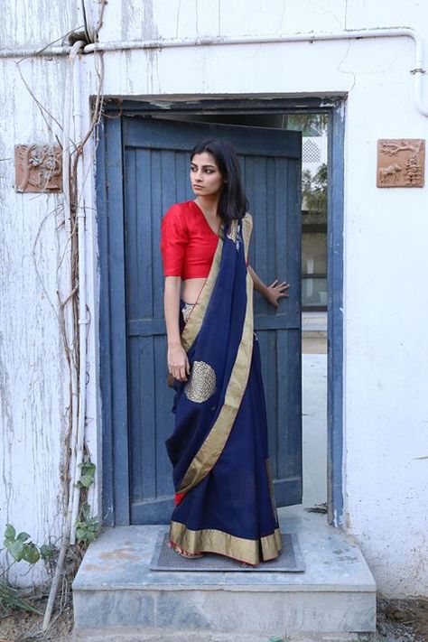 Raw Mango Chanderi Bollywood Style Handloom Raw Silk Saree, Bollywood Style Handloom Pre-draped Raw Silk Saree, Blue Bollywood Style Raw Silk Saree, Indigo Saree Styling, Raw Mango Sarees, Indian Saree Blouse, Indian Look, Blue Saree, Indian Inspired