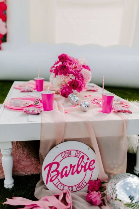 Barbie Dance Birthday Party, Boho Barbie Party, Backyard Barbie Party, Barbie 4th Birthday Party, Barbie Bachelorette Party Ideas, Barbie Party Food Ideas, Barbie 4th Birthday Party Ideas, Barbie 30th Birthday Party, Barbie Theme Photo Shoot