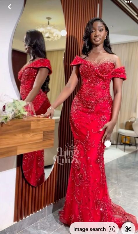 Senegalese Prom Dresses, Nigerian Dresses For Women, Red Asoebi, Nigerian Asoebi, Senegalese Dresses, Senegalese Styles, Nigerian Traditional Dresses, Nigerian Dress Styles, Nigerian Dress