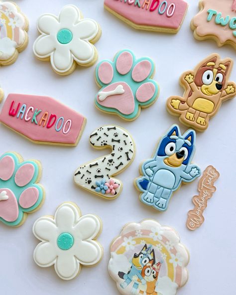 🎈 Olivia is twoey 🐾 #bluey#blueycookies#cookies#cookiesofig#lasvegascookies#lasvegas#lasvegastreatmaker Bluey Cookies For Girl, Twoey Bluey, Bluey Cookies, Bd Cake, Bluey Party, Bluey Birthday, 5th Birthday, Cake Designs, 2nd Birthday