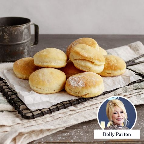 Dolly Parton Recipes, Cheddar Bay Biscuits, Celebrity Recipes, How To Make Biscuits, Biscuit Rolls, Homemade Biscuits, Cinnamon Bread, Buttermilk Biscuits, Breakfast Breads