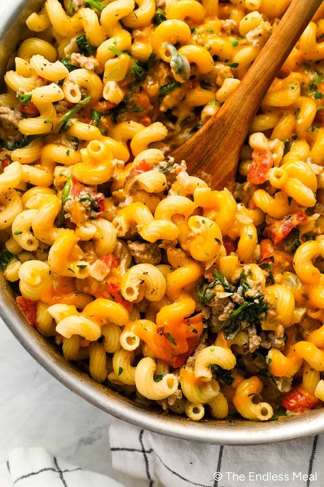 My family always goes for seconds when I make this ground turkey pasta. It's an easy, cheesy, comforting dinner that comes together in under 30 minutes with familiar ingredients. Let me show you how to whip up this flavorful, family-friendly meal that's sure to become a regular feature in your home. #theendlessmeal #pasta #turkey #groundturkey #dinner Turkey And Broccoli Recipes, Ground Turkey And Broccoli Recipes, Ground Turkey And Broccoli, Ground Turkey Pasta Recipes, Cheesy Dinner, Homemade Bolognese Sauce, Ground Turkey Pasta, Turkey Spaghetti, Ground Turkey Tacos