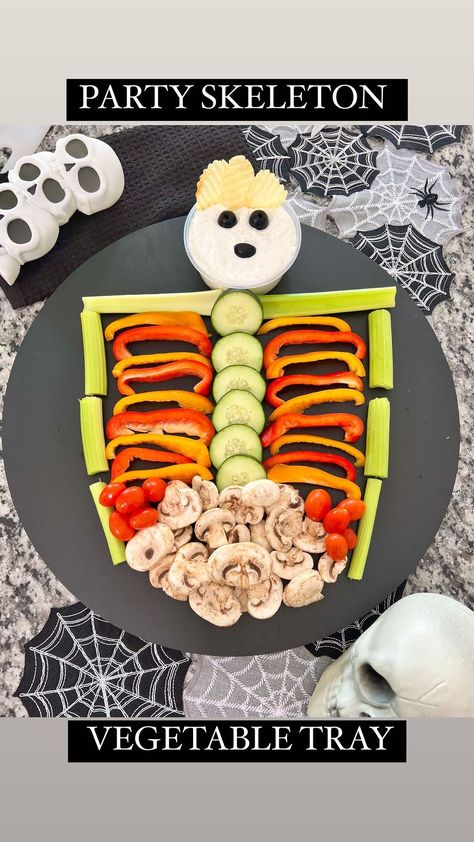 Ryan Armendariz | SKELETON VEGETABLE TRAY ☠️ this is a super fun way to have a vegetable tray at you Halloween party! So easy and so cute! #halloweensnacks 🖤🧡 | Instagram Halloween Party Vegetables, Fruit And Veggie Tray, Party Vegetables, Halloween Vegetables, Spooky Fruit, Vegetables Display, Fruit And Veggie, Vegetable Tray, Vegetable Platter