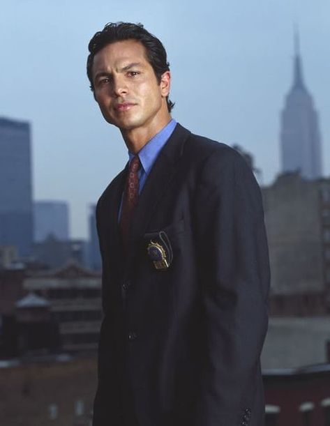 Benjamin Bratt 90s, 2000s Crushes, Benjamin Bratt, V Lines, Nice Lips, Hubba Hubba, Celeb Crushes, Fit Men, Random Pics