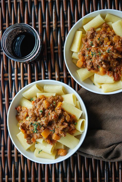 9 Sweet & Savory Ways to Cook Squash this Fall. For me, the first squash of fall ranks right up there with the first berries of summer, or the first braise of winter. I find the flavor of winter squash infinitely more complex than its summertime cousins, such as zucchini. Hard squash are as versatile as they are varied—look for kabocha, hubbard, buttercup, butternut, calabaza, pumpkins and acorn squashes. Veal Bolognese, Autumn Pasta Recipes, Fall Pasta, Andrew Zimmern, Pasta Bolognese, Bolognese Recipe, Italian Pasta Recipes, Best Pasta Recipes, Squash Recipe