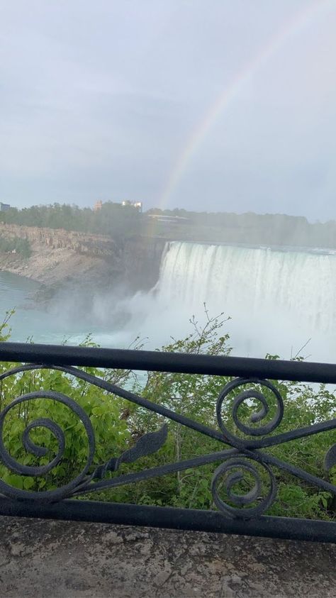 Maid Of The Mist, Niagara Falls State Park, Iron Man Photos, Destination Vacation, Niagara Falls Canada, Photography Outdoor, Travel Family, The Mist, Life Plan