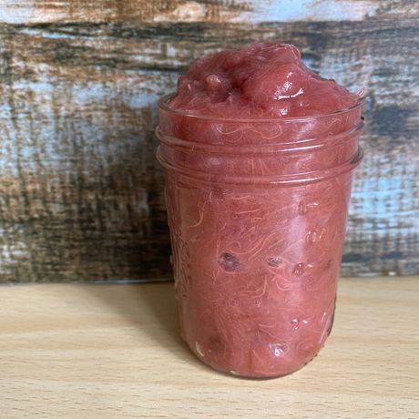 Rhubarb Freezer Jam, Rhubarb Strawberry, Strawberry Freezer Jam, Freezer Jam Recipes, Freezer Jam, Roast Pork, Rhubarb Recipes, Jam Recipe, Food Garden