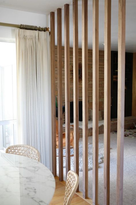 DIY Mid Century Walnut Room Divider – SUBURBAN * POP Wood Wall Partition Design, Diy Slat Room Divider, Wooden Slat Room Divider Diy, Diy Wood Slat Wall Divider, Slatted Room Divider Ideas, Slat Room Divider Diy, Mid Century Slat Wall, Wooden Divider Wall, Wood Slat Wall Divider