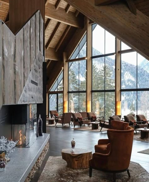 Chalet Design Interior, Lodge Interiors, Luxury Chalet Interior, Resort Interior, Chalet Interior, Chalet Design, Honeymoon Hotels, Small Luxury Hotels, Lobby Design