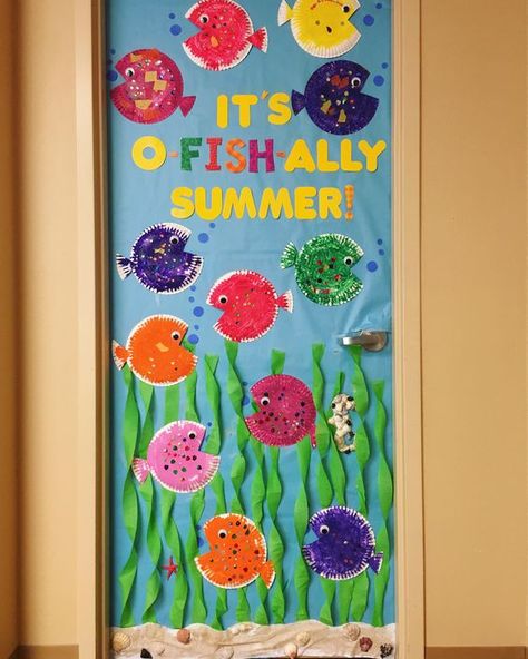 40+ Summer Bulletin Board decor & Classroom door decor ideas for 2019 - Hike n Dip Classroom Door Decor Ideas, Door Decoration For Preschool, Dip Board, Summer Bulletin Board, Summer Door Decorations, Preschool Door, Classroom Door Decor, Door Decor Ideas, Summer Bulletin Boards