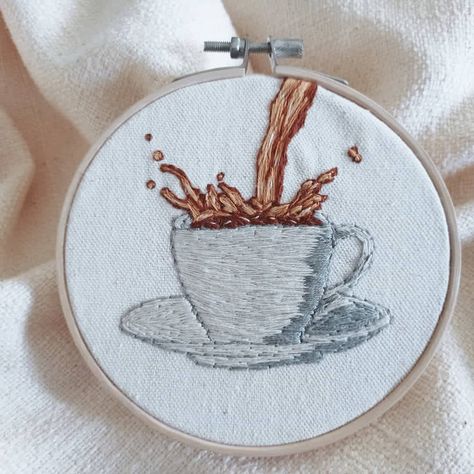 Embroidered Coffee Cup, Coffee Embroidery Designs, Coffee Embroidery Patterns, Coffee Embroidery, Fancy Napkin Folding, Embroidery Ornaments, Cushion Embroidery, Embroidery Wall Art, Hand Embroidery Patterns Flowers