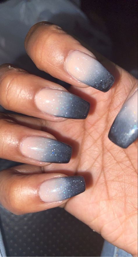 Dip Nails With Color Tips, Gel Powder Dip Nail Designs, Powder Nail Designs Dip, Nail Boo Dip Powder Nails, Vegas Dip Nails Ideas, Dip Powder Nails Green Ombre, Two Tone Dip Powder Nails, Black Ombre Dip Powder Nails, Fall Nails Ideas Dip Powder Ombre