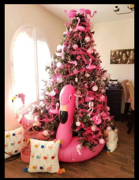 Flamingo Tree, Flamingo Christmas Tree, Pink Flamingo Christmas, A Pink Christmas, Florida Christmas, Coastal Christmas Decor, Hawaiian Christmas, Beachy Christmas, Creative Christmas Trees