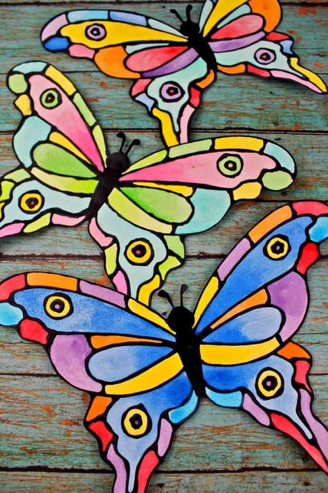 butterfly crafts Butterfly Black Glue Craft for Kids - Toddlers Can Do This Too! butterfly crafts Butterfly Art Elementary, Black Glue Watercolors, Butterfly Art Projects For Preschoolers, Butterfly Art For Kindergarten, Spring Art Projects For Kids Elementary, Black Glue Art Projects For Kids, Butterfly Art Projects For Kids, Black Glue Art Projects, Butterfly Painting For Kids