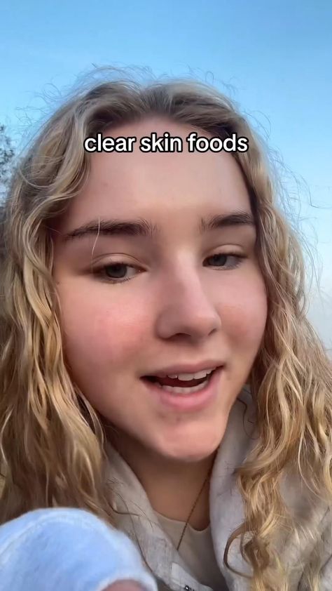 Clear Skin Food | get clear skin What To Eat For Acne, Acne Healing Foods, Breakfast For Healthy Skin, Where Acne Is And What It Means, Acne Tips And Tricks Clear Skin, Foods That Help Acne, How To Treat Back Acne, Foods That Help With Acne, Clear Skin Food