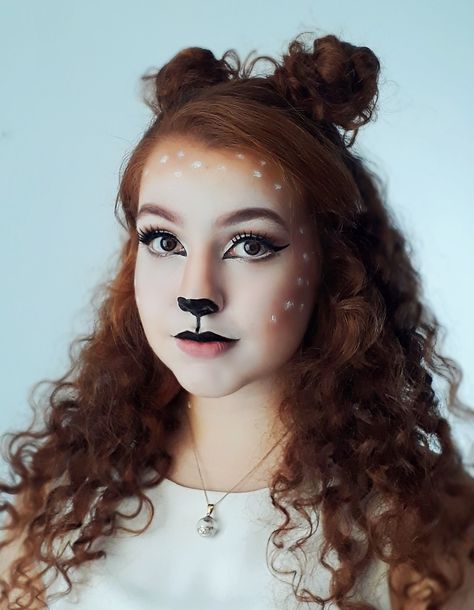 #halloween #ciervo #venado #disfraz #maquillaje #maquillajeartistico #halloweenmakeup #redhair #makeup Makeup Noel, Bambi Makeup, Deer Makeup, Animal Makeup, Face Painting Designs, Halloween Make Up, Fantasy Costumes, Halloween Make, Zootopia