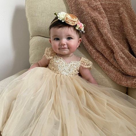 Champagne Flower Girl Dress, Champagne Flower Girl, Baby Shower Gown, Flower Girl Dresses Champagne, Toddler Photoshoot, Champagne Flowers, 1st Birthday Outfit, Northern France, Toddler Flower Girl Dresses