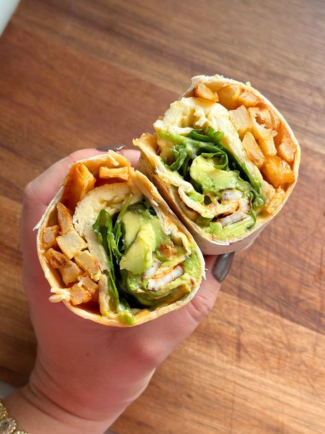 Hot Honey Halloumi and Avocado Wrap Recipe Pork Wonton Recipe, Avocado Wrap Recipes, Honey Halloumi, Creamy Honey Mustard Chicken, Smashed Potatoes Recipe, Fried Halloumi, Avocado Wrap, Homemade Fries, Wonton Recipes