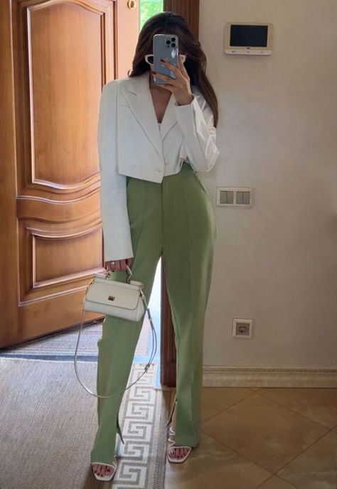 70+ Business Casual Outfits Inspiration - Boss Babe Chronicles Business Casual For Women, Workwear Outfits, Mode Kylie Jenner, Business Casual Outfit, Women Inspiration, Stylish Work Attire, Casual Outfit Inspiration, Business Casual Outfits For Work, Classy Work Outfits