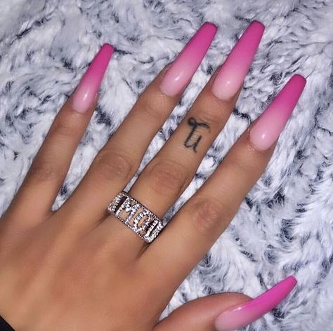 Zestaw Ikon, Pink Ombre Nails, Coffin Nails Long, Pink Nail, Pink Acrylic Nails, Coffin Nails Designs, Pretty Acrylic Nails, Dope Nails, My Nails