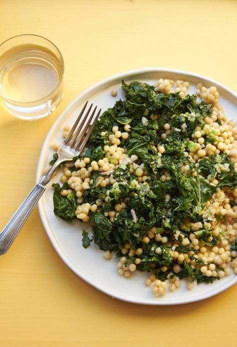 Lebanese Couscous with Sautéed Kale with Lemon Dressing uses little pearly wheat semolina pasta. Perfect to eat on its own, or pair with rich red meat. Salads To Make, Sautéed Kale, Semolina Pasta, Sauteed Kale, Salad Meal Prep, Couscous Recipes, Kale Recipes, Couscous Salad, Kale Salad