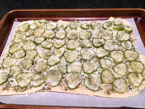 Homemade Pickle Pizza, Dill Pickle Pizza Recipe, Garlic Knot Crust Pickle Pizza With Feta Sauce, Dill Pickle Flatbread, Dill Pickle Pizza With Garlic Sauce, Dill Pickle Pizza, Pickle Pizza Recipe, Fun Pizza Recipes, Crunchy Pickles