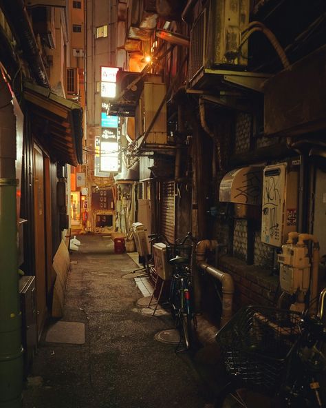 Ally Way Aesthetic, Dingy Alleyway, Slum Aesthetic, Abandoned Alleyway, Alleyway Photography, Tokyo Alleyway, Ruelle Sombre, Japanese Alleyway, Alleyway Aesthetic