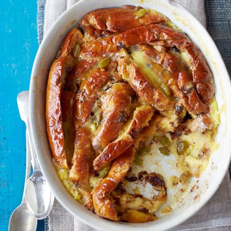 Actress, Meer Syal gives the traditional bread and butter pudding recipe an Indian twist with cardomom seeds. Indian Bread Pudding Recipe, Brioche Bread And Butter Pudding, Bread And Butter Pudding Recipe, British Pudding, Hot Puddings, Chocolate Brioche, Savory Bread Puddings, Baking Breads, Butter Pudding