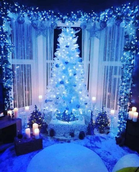 Christmas Decorations For Tree, Blue Christmas Decorations, Tree Decorations Diy, Blue Christmas Tree Decorations, White Christmas Tree Decorations, Christmas Tree Decor Ideas, Tree Decor Ideas, Blue Christmas Decor, Christmas Tree Decorating Themes