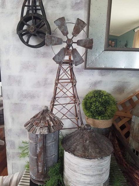 Diy Silo Decor, Windmill Decor Ideas, Diy Windmill How To Make, Diy Windmill, Western Decor Diy, Wagon Wheel Decor, Windmill Decor, Grain Silo, Rock Garden Design