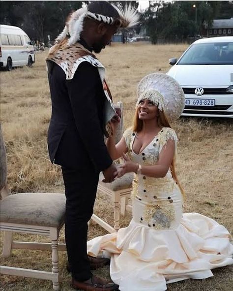 Membeso Outfits, Umembeso Dresses, Chilanga Mulilo, African Traditional Dress, Zulu Traditional Wedding Dresses, Wedding Dresses South Africa, Sotho Traditional Dresses, Zulu Bride, Zulu Traditional Wedding