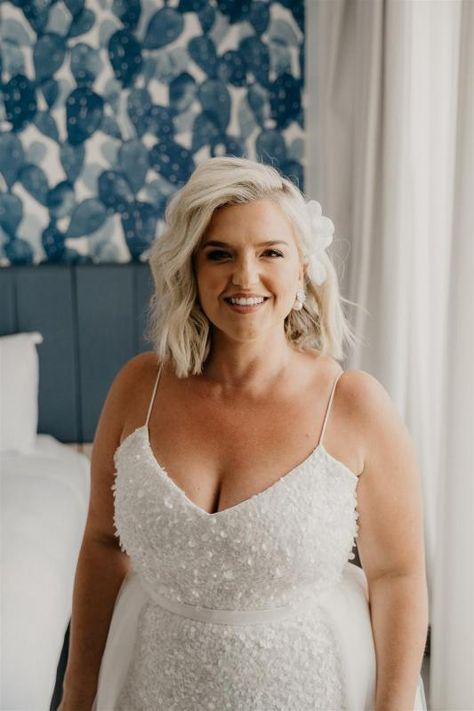 Wedding Dress With Spaghetti Straps, Sequins Wedding Gown, Strap Wedding Dress, Plus Size Hairstyles, Blonde Wedding Hair, Blonde Bride, Spaghetti Strap Wedding Dress, Orthodox Wedding, Plus Size Brides