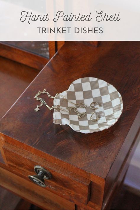 Boy Activities, Shell Trinket Dish, Last Days Of Summer, Trying My Best, Activities For Boys, Painted Shells, Scallop Shells, Happy Paintings, Checkerboard Pattern