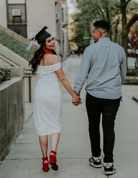 Graduation Pictures Couple Ideas, Grad Pictures With Boyfriend, Grad Photos With Boyfriend, College Graduation Pictures With Boyfriend, Grad Pics With Boyfriend, Graduation Pictures With Husband, Couple Grad Pics, Graduation With Boyfriend, Graduation Couple Poses