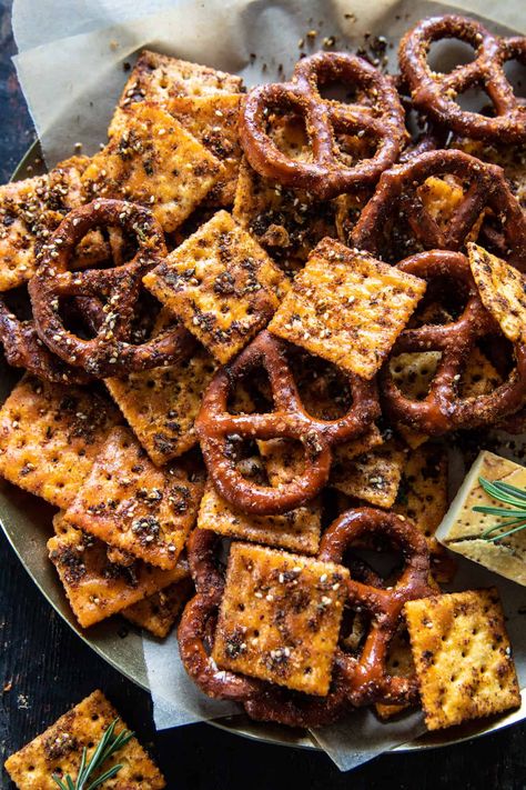 Easy Game Night Food, Bar Snacks Ideas Appetizers, Healthy Hors D’oeuvres, Ranch Crackers, Seasoned Pretzels, Card Night, Half Baked Harvest Recipes, Homemade Ranch Seasoning, Cracker Toppings