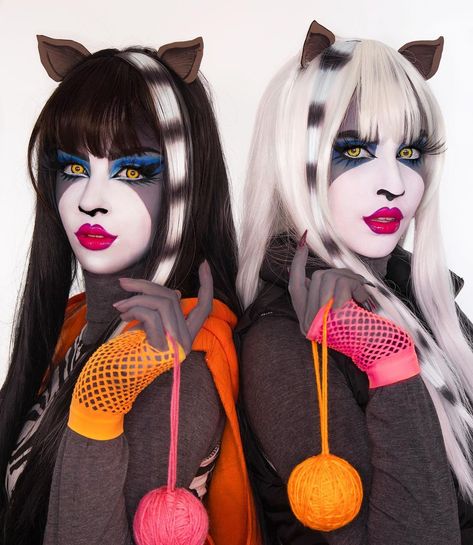 Charlotte Roberts on Instagram: “Purrsephone & Meowlody 🧶 @abbyroberts” Challenges Ideas, Monster High Halloween Costumes, Charlotte Roberts, Drawing Makeup, Monster High Makeup, Monster High Halloween, Monster High Cosplay, Monster High Costume, Arte Monster High