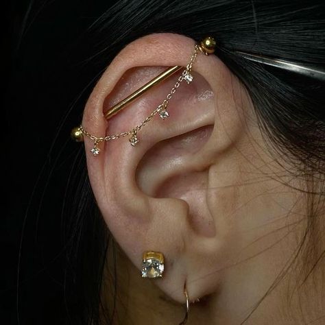 Ear Piercing Styling Gold, Good Industrial Piercing, Ear Styling Ideas Minimalist, Ear Diagram Piercings, Industrial Piercing Styling, Daith And Conch Piercing Combination, Pretty Industrial Piercing Jewelry, Unique Ear Piercings Creative, Triple Forward Helix Piercing Ideas