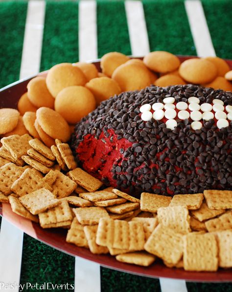 Superbowl Party Appetizers, Sweet 16 Games, Sandwich Vegetarian, Football Treats, Tailgating Food, Tailgate Snacks, Bowl Ideas, Football Snacks, Easy Appetizers