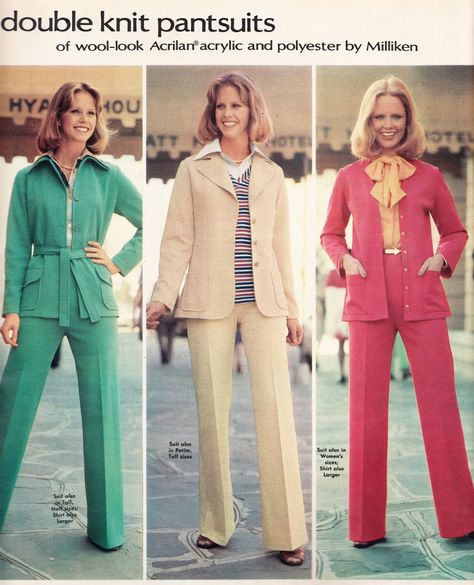 70s Pantsuit, 1970s Fashion Women, Bell Bottom Trousers, Womens Suit, 1970s Women, Modern Suits, 70s Shirts, 70s Inspired Fashion, Leisure Suit