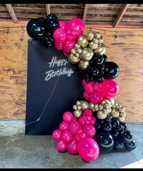 Black Fuchsia Gold Party, Black Gold Fushia Party, Pink Black Gold Balloon Garland, Black And Hot Pink Balloon Garland, 43 Birthday Party For Women Ideas, Birthday Party Decorations 30, Fuschia Black And Gold Party, 40 Birthday Balloon Ideas, Hot Pink Black And Gold Party Decor