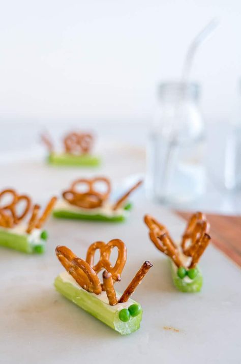 Celery Stick Butterflies a filled celery snack and fun food idea for kids, expose picky eaters to vegetables in a fun way #kidsfood #funfood #celery #pickyeaters #fussyeaters #toddlerfood Nature Theme Snacks For Kids, Celery Butterflies, Bug Party Snacks, Insect Themed Snacks, Butterfly Appetizers, March Snacks For Kids, Edible Art For Kids, Spooky Vegetables, Celery Snack Ideas