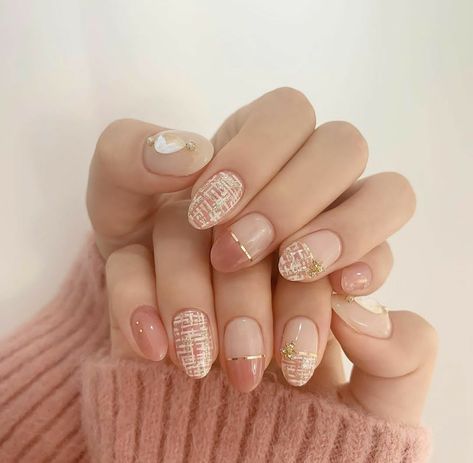 Nail Art Simple Elegant, Easter Nails Designs, Korea Nail Art, Simple Elegant Nails, Nail Designs Easy Diy, Nail Art Simple, Girls Nail Designs, 2023 Nails, Korean Nail Art