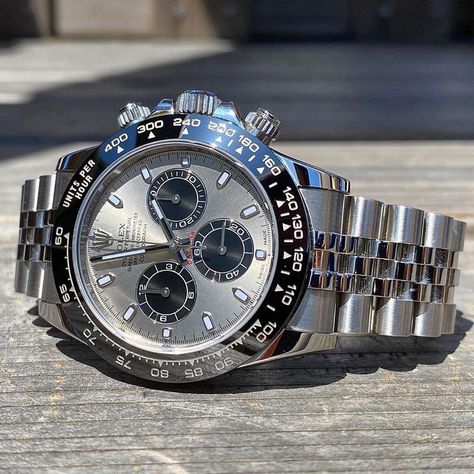 @rolex.lover1 on Instagram: “You don’t get this version original from Rolex 🤷‍♂️ Daytona Ref. 116500 LN with a jubilee Bracelet and the dial from the WG Version. Rate…” Rolex Daytona, Rolex Watches, Rolex, Bracelet, The Originals, On Instagram, Instagram