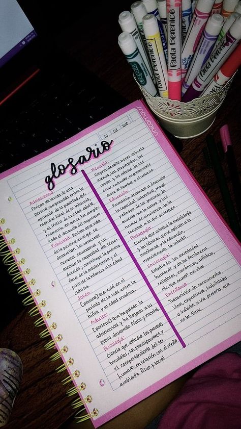 imagen descubierto por Nhi SeWind. Descubre (¡y guarda!) tus propias imágenes y videos en We Heart It Bullet Journal Banner, College Notes, Bullet Journal Notes, School Organization Notes, Study Organization, Notes Organization, Pretty Notes, Notes Inspiration, Bullet Journal School